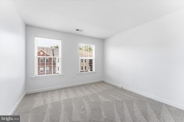 25263 BEACH PL, Chantilly, VA 20152