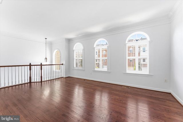 25263 BEACH PL, Chantilly, VA 20152