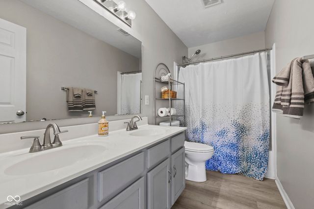 314 Fairfax Lane, Greenwood, IN 46142