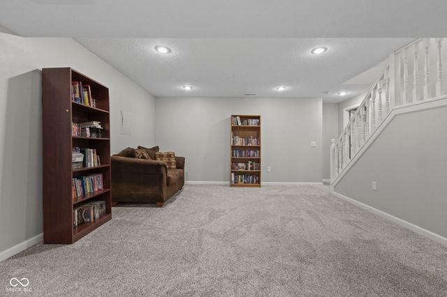 314 Fairfax Lane, Greenwood, IN 46142