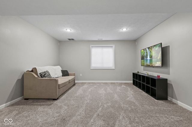 314 Fairfax Lane, Greenwood, IN 46142