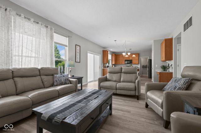 314 Fairfax Lane, Greenwood, IN 46142