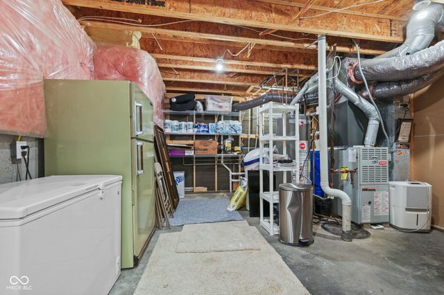 314 Fairfax Lane, Greenwood, IN 46142