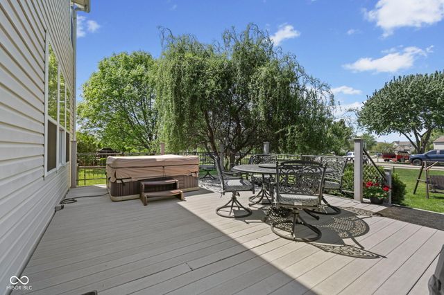 314 Fairfax Lane, Greenwood, IN 46142