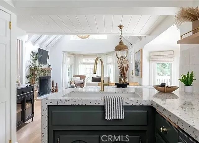 810 Sierra Vista, Twin Peaks, CA 92391