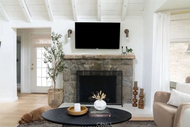 810 Sierra Vista, Twin Peaks, CA 92391