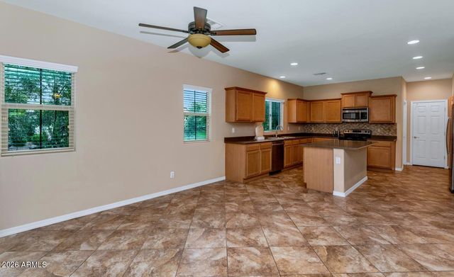 2157 W SCULLY Drive, Phoenix, AZ 85023