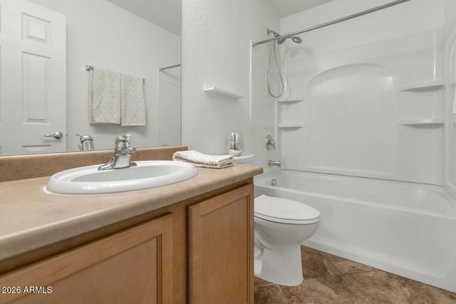 2157 W SCULLY Drive, Phoenix, AZ 85023