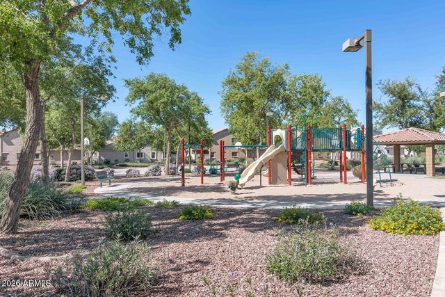2157 W SCULLY Drive, Phoenix, AZ 85023