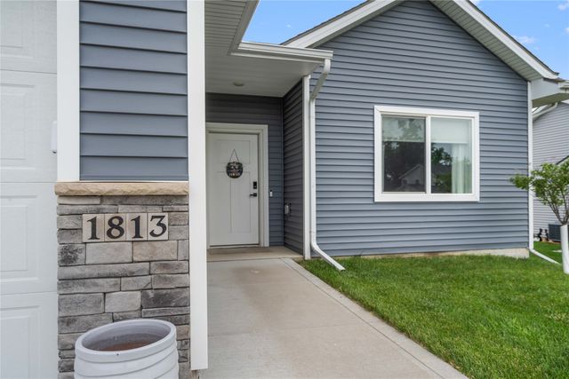 1813 NW 8th Street, Grimes, IA 50111