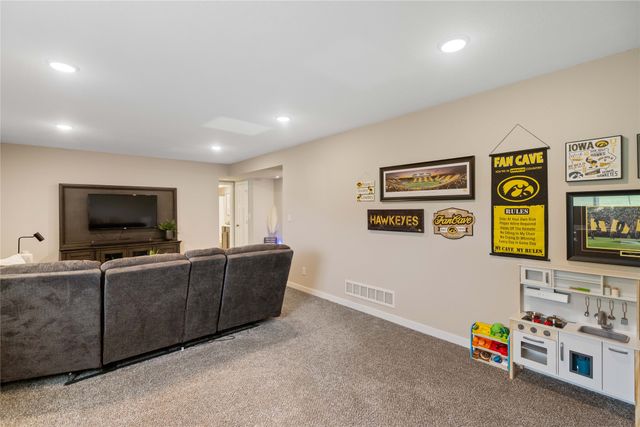 1813 NW 8th Street, Grimes, IA 50111