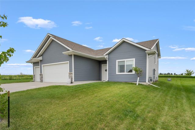 1813 NW 8th Street, Grimes, IA 50111