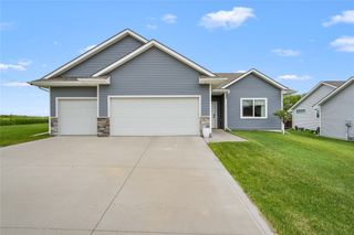 1813 NW 8th Street, Grimes, IA 50111