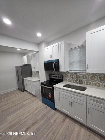 1624 W 17TH Street, Jacksonville, FL 32209