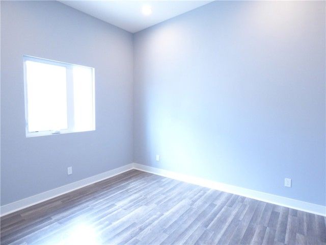 1923 Holly Drive, Los Angeles, CA 90068