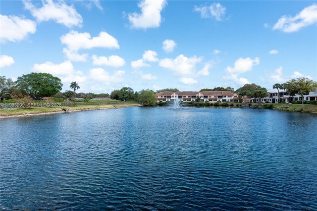 3212 Arbor Lane 2407, Hollywood, FL 33021