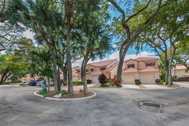 3212 Arbor Lane 2407, Hollywood, FL 33021