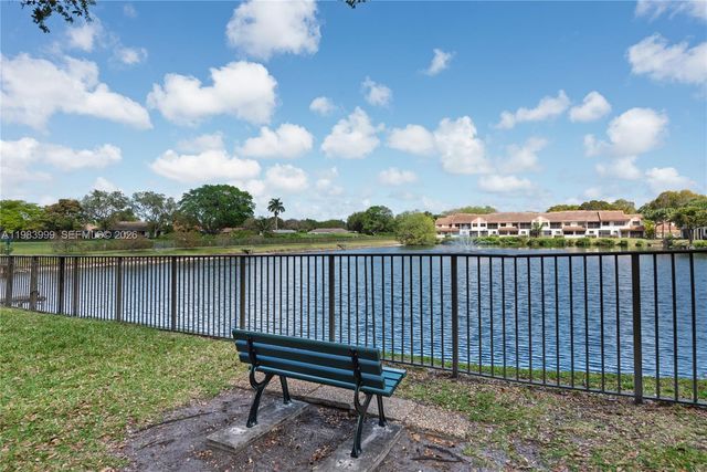 3212 Arbor Lane 2407, Hollywood, FL 33021