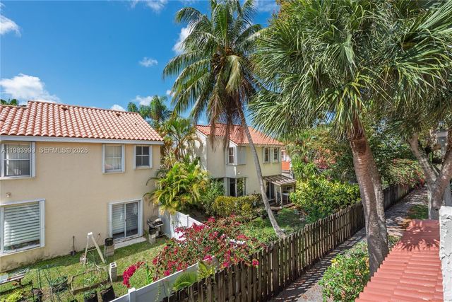 3212 Arbor Lane 2407, Hollywood, FL 33021