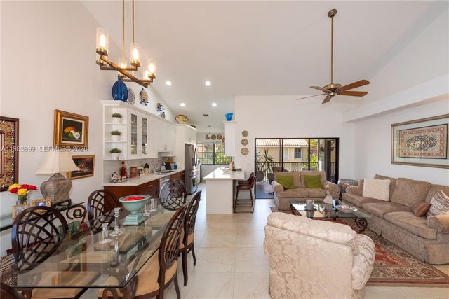 3212 Arbor Lane 2407, Hollywood, FL 33021