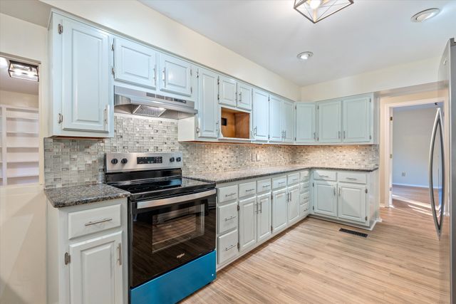 31 Volunteer Cir, Carthage, TN 37030
