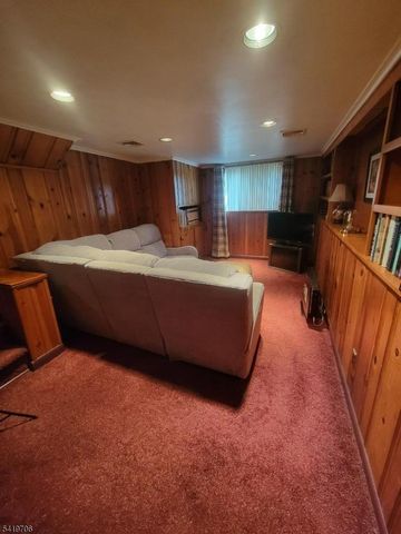 117 Tillotson Rd, Fanwood Boro, NJ 07023