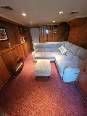 117 Tillotson Rd, Fanwood Boro, NJ 07023