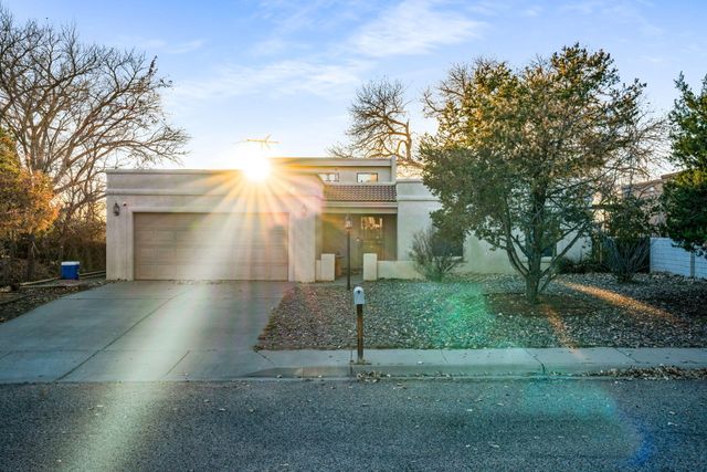 713 Lee Trevino Drive, Rio Communities, NM 87002