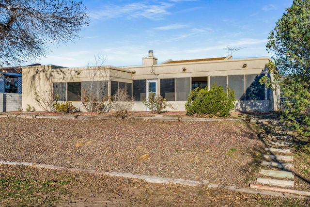 713 Lee Trevino Drive, Rio Communities, NM 87002