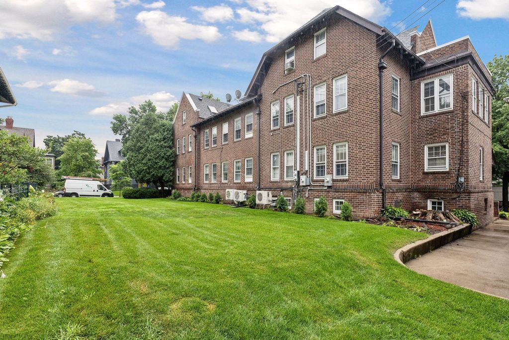 1820 Girard Avenue S 1, Minneapolis, MN 55403 — photo 4