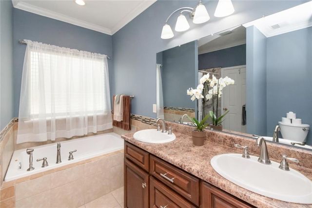 6352 Mcdonald Road, Theodore, AL 36582