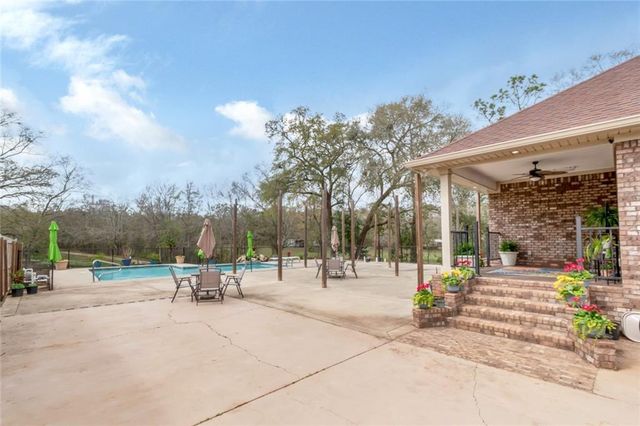 6352 Mcdonald Road, Theodore, AL 36582