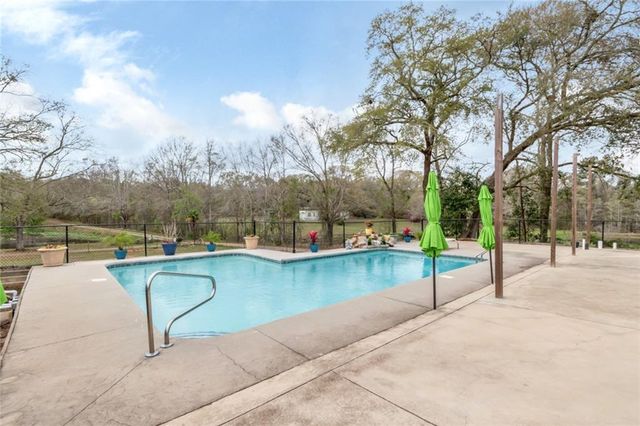 6352 Mcdonald Road, Theodore, AL 36582