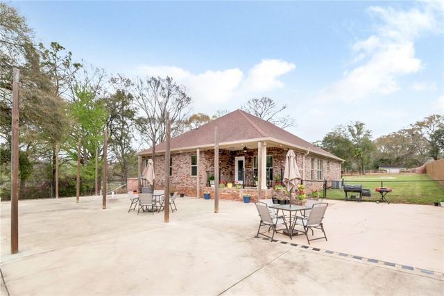 6352 Mcdonald Road, Theodore, AL 36582