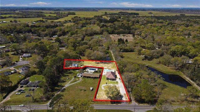 6352 Mcdonald Road, Theodore, AL 36582