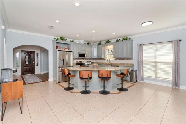 6352 Mcdonald Road, Theodore, AL 36582