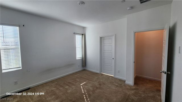 7340 North Decatur Boulevard 2, Las Vegas, NV 89131