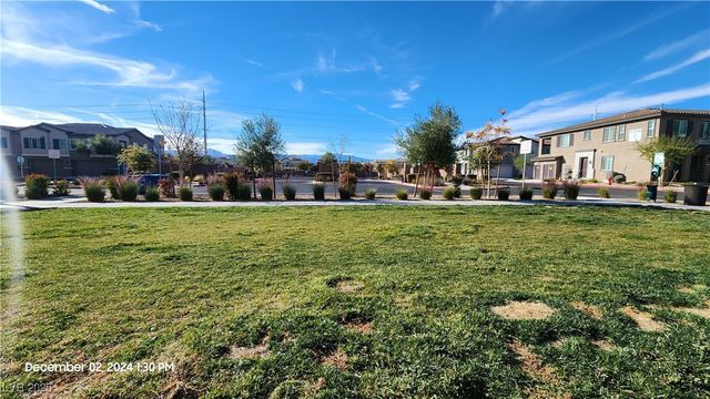 7340 North Decatur Boulevard 2, Las Vegas, NV 89131