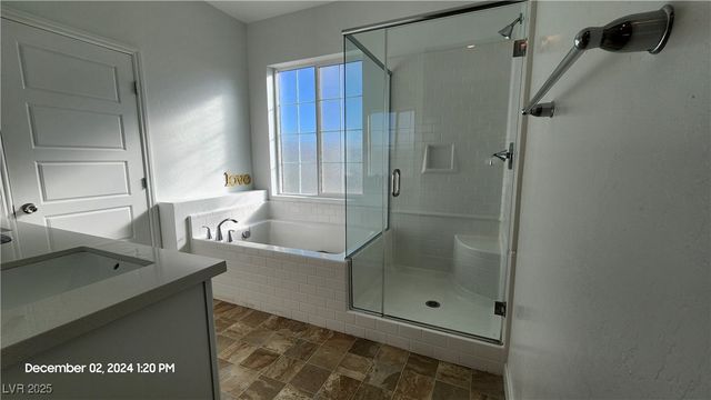 7340 North Decatur Boulevard 2, Las Vegas, NV 89131