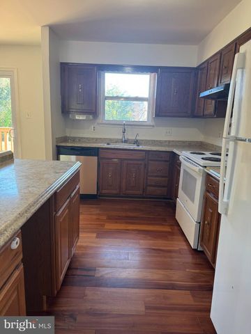 9201 51ST AVE, College Park, MD 20740