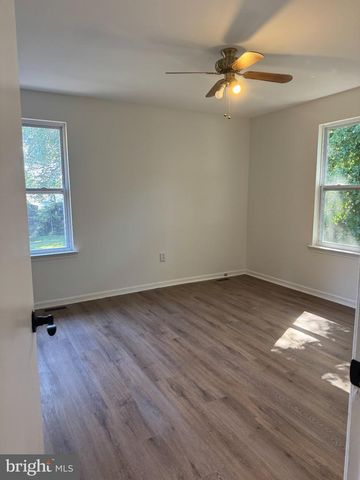 9201 51ST AVE, College Park, MD 20740
