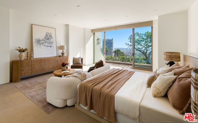 1016 N Hillcrest Road, Beverly Hills, CA 90210