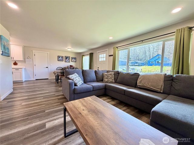 1608 S Evans Street, Aberdeen, WA 98520