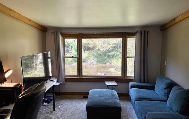 208 Worthington Rd, Huntington, MA 01050