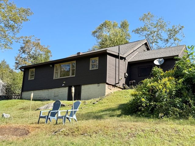 208 Worthington Rd, Huntington, MA 01050