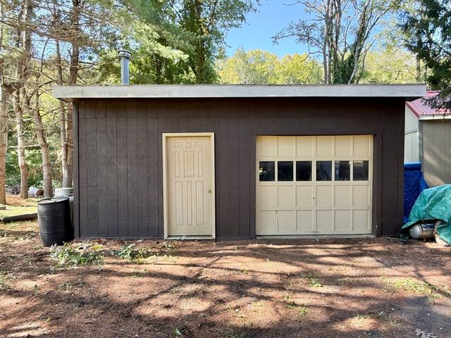 208 Worthington Rd, Huntington, MA 01050