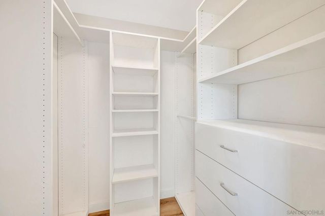 9421 Avenida Acero, Spring Valley, CA 91977