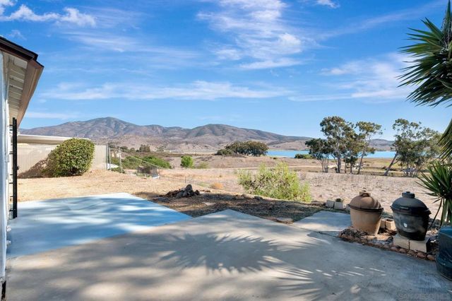 9421 Avenida Acero, Spring Valley, CA 91977