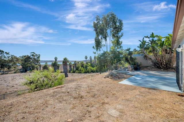 9421 Avenida Acero, Spring Valley, CA 91977