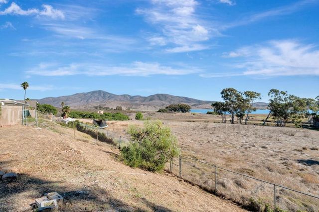 9421 Avenida Acero, Spring Valley, CA 91977